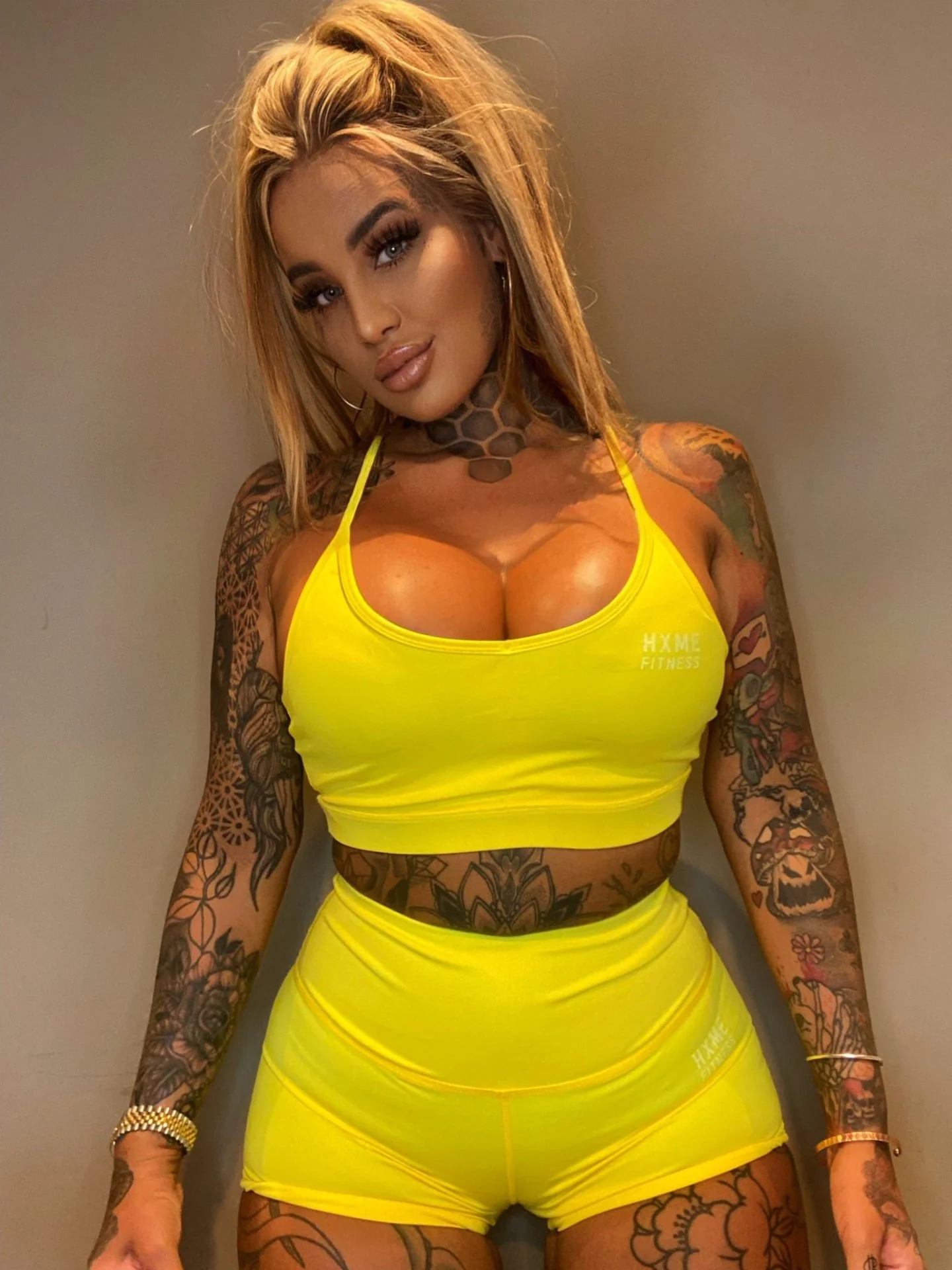 DirtyDame image 1